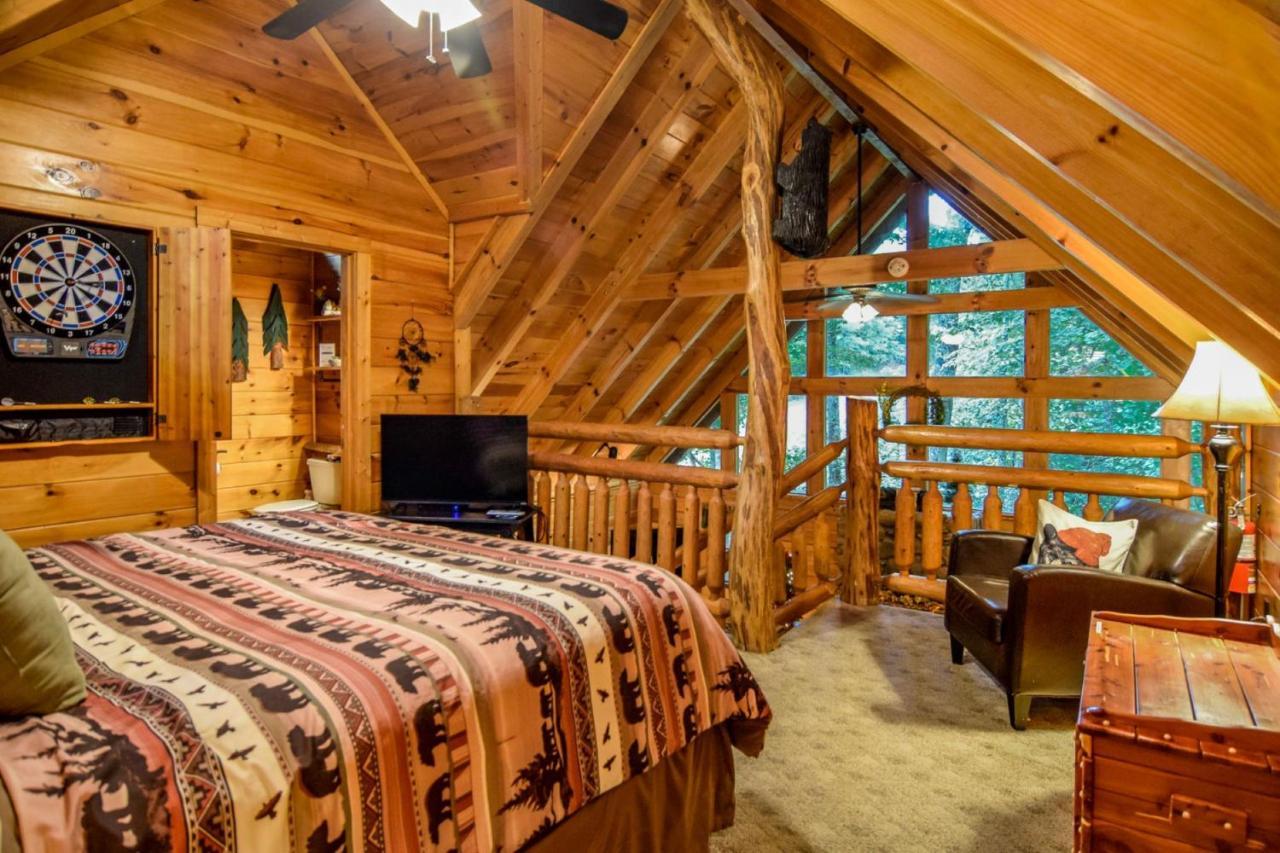 Beary Cozy Cabin Сивиървил Екстериор снимка