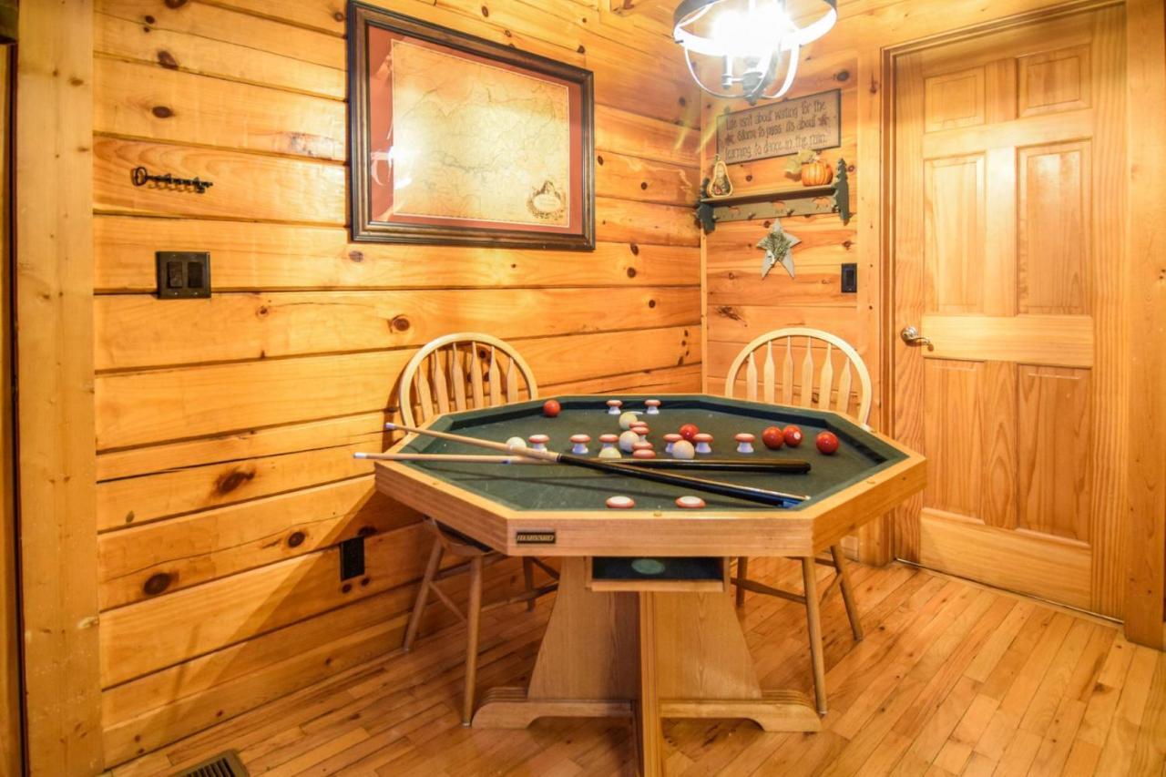 Beary Cozy Cabin Сивиървил Екстериор снимка